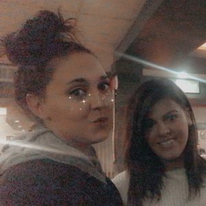 Meet your Posher, Tia